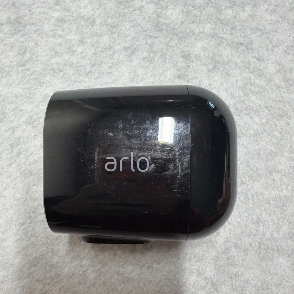 Arlo Essential VMC2030 Spotlight Single Wireless Indoor/Outdoor Camera